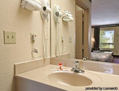 Super 8 By Wyndham Brunswick South I-95 Motel Rom bilde